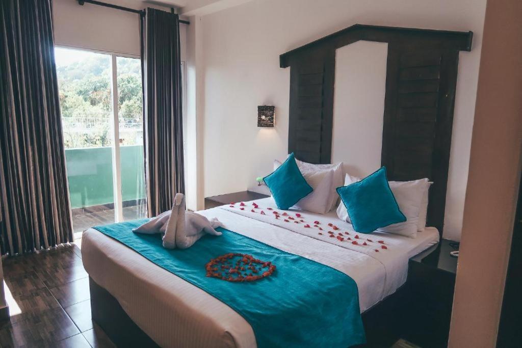 Sunshine Resort & Spa Sigiriya Buitenkant foto