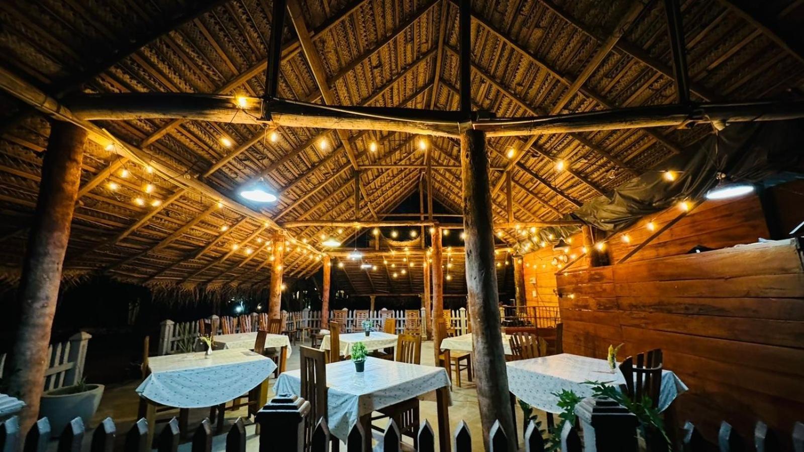 Sunshine Resort & Spa Sigiriya Buitenkant foto