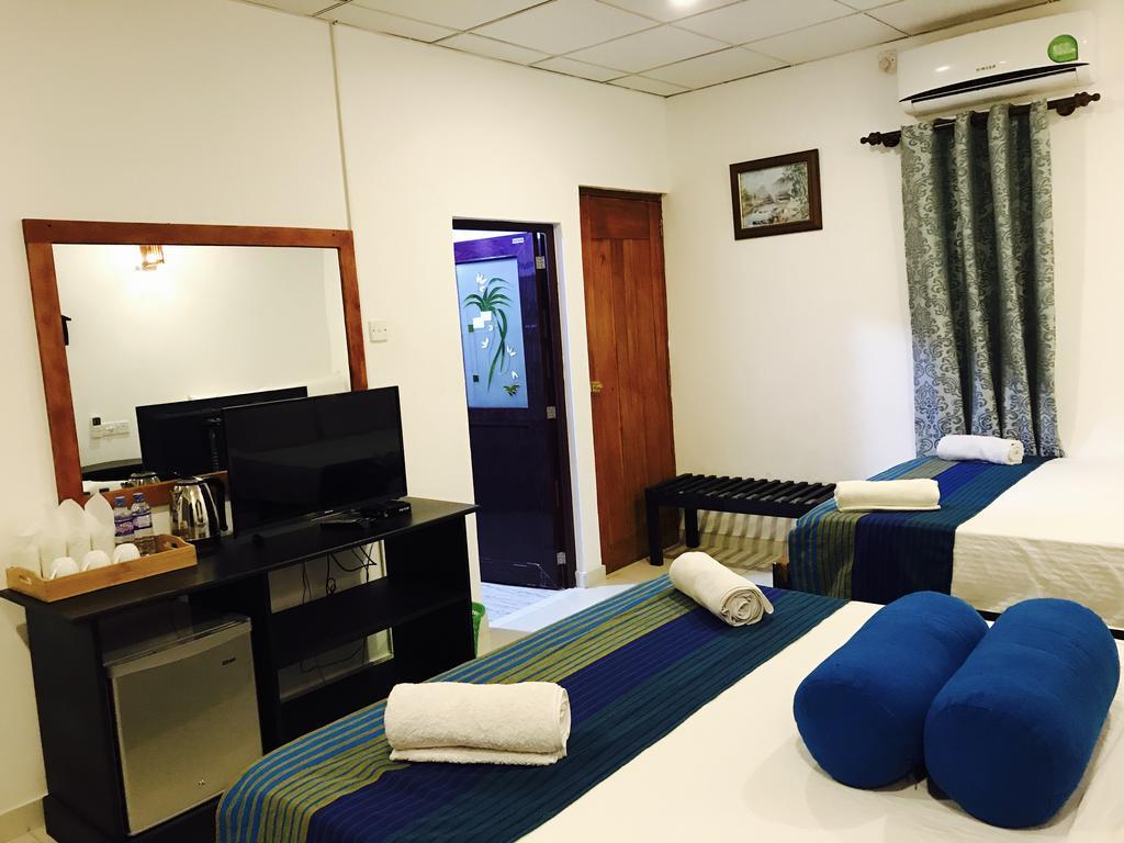 Sunshine Resort & Spa Sigiriya Buitenkant foto