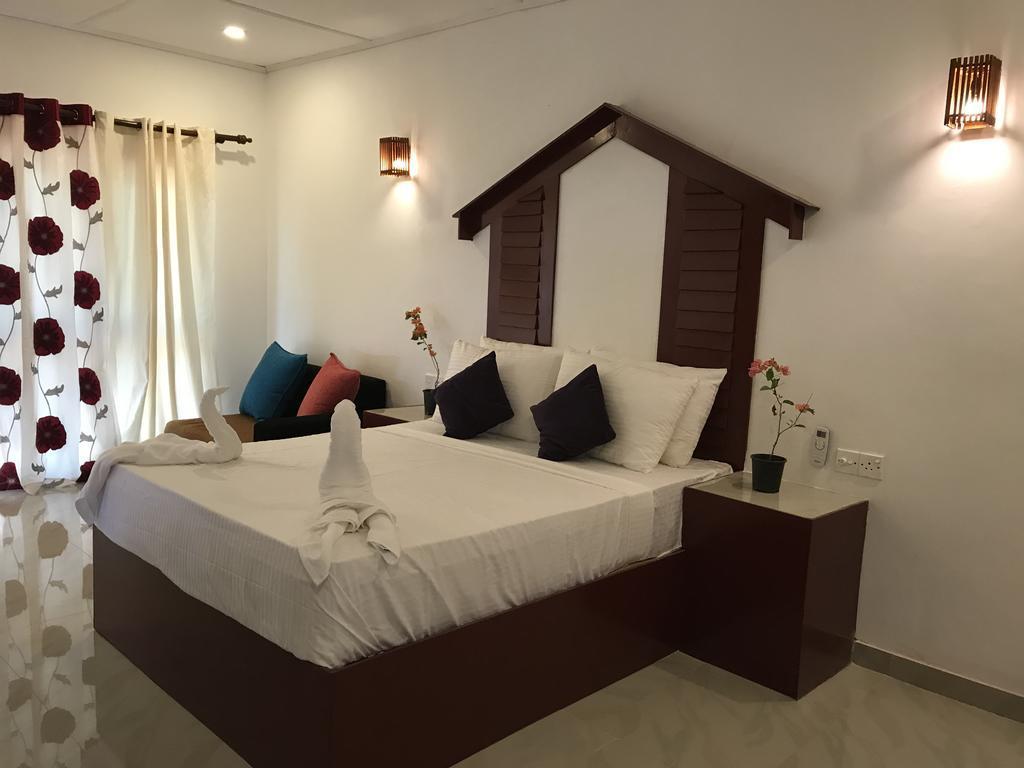 Sunshine Resort & Spa Sigiriya Buitenkant foto